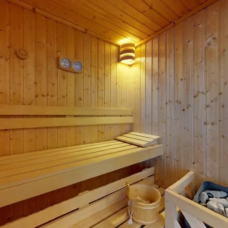 Hotel Miroslaw - Sauna & Cosy Chalet 6 Pers 4*